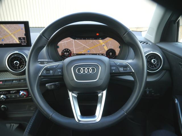 Ｑ２ アーバンシックエディション　２５０台限定車　ブラックスタイリング＆コンビニエンス＆アシスタンスパッケージ　認定中古車　　アルミホイール　５アームダイナミックデザイングラファイトグレー　７Ｊ×１８　２１５／５０Ｒ１８タイヤ（37枚目）