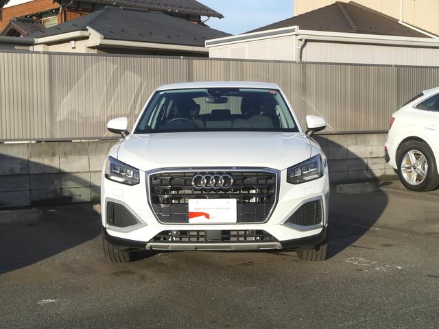 Ｑ２ ３５ＴＦＳＩアドバンスド　コンビニエンス＆アシスタンス＆テクノロジー＆ナビゲーションパッケージ　認定中古車　スマートフォンインターフェース　　ワイヤレスチャージング　バーチャルコックピット　ブレードマンハッタングレーメタリック（2枚目）