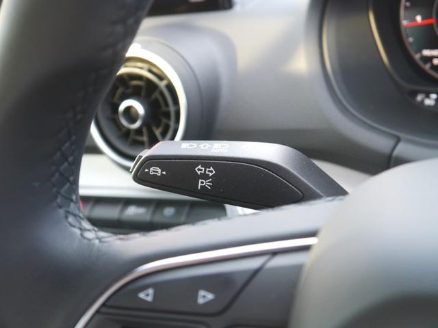 Ｑ２ ３５ＴＦＳＩアドバンスド　コンビニエンス＆アシスタンス＆テクノロジー＆ナビゲーションパッケージ　認定中古車　スマートフォンインターフェース　　ワイヤレスチャージング　バーチャルコックピット　ブレードマンハッタングレーメタリック（8枚目）