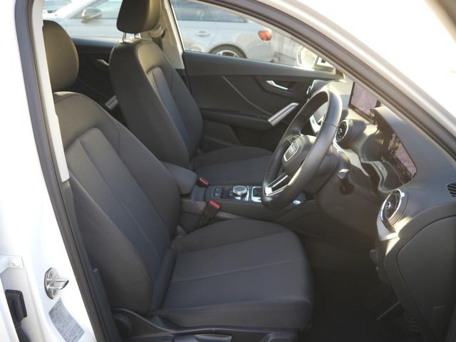 Ｑ２ ３５ＴＦＳＩアドバンスド　コンビニエンス＆アシスタンス＆テクノロジー＆ナビゲーションパッケージ　認定中古車　スマートフォンインターフェース　　ワイヤレスチャージング　バーチャルコックピット　ブレードマンハッタングレーメタリック（21枚目）