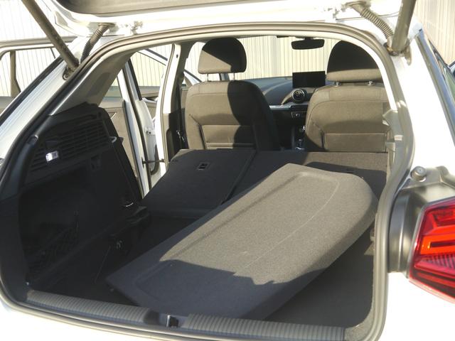 Ｑ２ ３５ＴＦＳＩアドバンスド　コンビニエンス＆アシスタンス＆テクノロジー＆ナビゲーションパッケージ　認定中古車　スマートフォンインターフェース　　ワイヤレスチャージング　バーチャルコックピット　ブレードマンハッタングレーメタリック（37枚目）