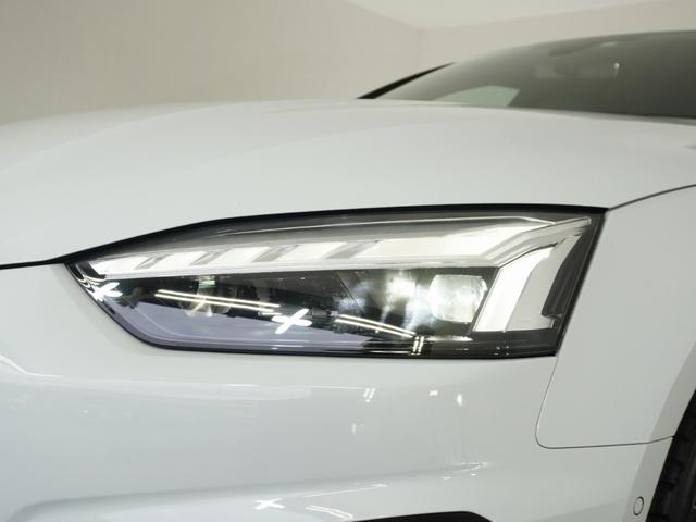 プレミアムコンパクトハッチバックＡ１をはじめ、ハイエンドモデルＡ８からＳ／ＲＳモデルまで、幅広く取り揃えております。