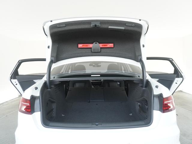 Ａ４ ３５ＴＦＳＩアドバンスド　パークアシスト＆コンフォート＆マトリクスＬＥＤヘッドライト＆ラグジュアリーパッケージ　認定中古車　　スマートフォンワイヤレスチャージング／リヤシートＵＳＢチャージング　　ＴＶチューナー（9枚目）