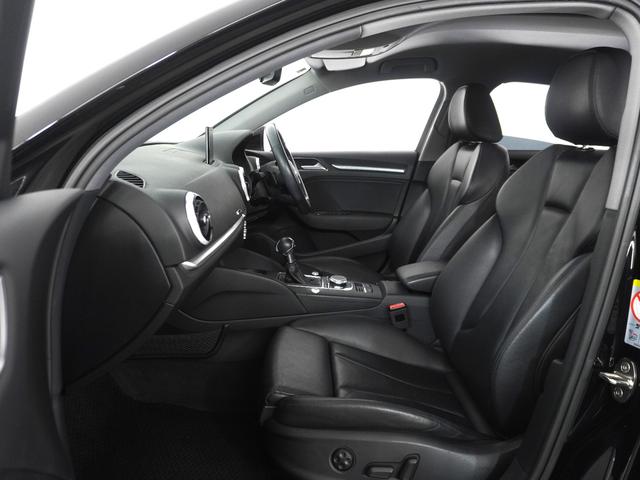 Ａ３セダン １．４ＴＦＳＩ　スポーツ　ナビゲーション＆ラグジュアリーパッケージ　認定中古車　　バーチャルコックピット　　アドバンストキー　　リヤビューカメラ　　デイタイムランニングライト（ＬＥＤヘッドライト）　　パーシャルレザー（8枚目）