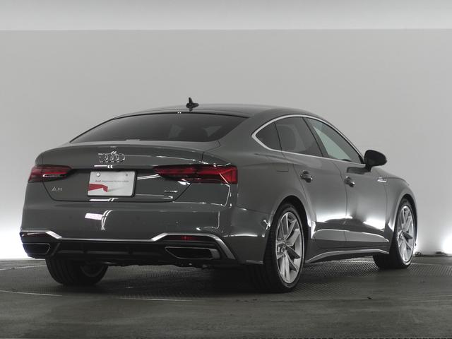 Ａ５スポーツバック ４５ＴＦＳＩクワトロ　Ｓライン　パークアシストパッケージ　認定中古車　　スマートフォンワイヤレスチャージング／リヤシートＵＳＢチャージング　　サラウンドビューカメラ　　バーチャルコックピットプラス（4枚目）