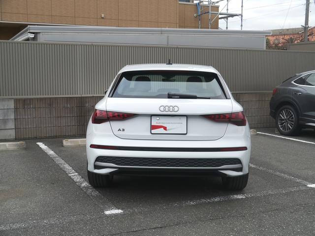 Ａ３ スポーツバック３０ＴＦＳＩアドバンスド　ナビゲーション＆コンビンエンスパッケージ　認定中古車　　リヤビューカメラ　　アダプティブクルーズコントロール　　シートヒーター（フロント）　　アドバンストキーシステム　　ホールド＆レーンアシスト（4枚目）