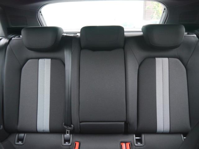 Ａ３ スポーツバック３０ＴＦＳＩアドバンスド　ナビゲーション＆コンビンエンスパッケージ　認定中古車　　リヤビューカメラ　　アダプティブクルーズコントロール　　シートヒーター（フロント）　　アドバンストキーシステム　　ホールド＆レーンアシスト（10枚目）