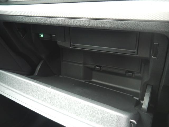 Ｑ２ ３５ＴＤＩクワトロ　アドバンスド　コンビニエンス＆アシスタンス＆テクノロジーパッケージ　認定中古車　　オートマチックテールゲート　　スマートフォンインターフェース　　ワイヤレスチャージング　　ブレードマンハッタングレーメタリック（18枚目）