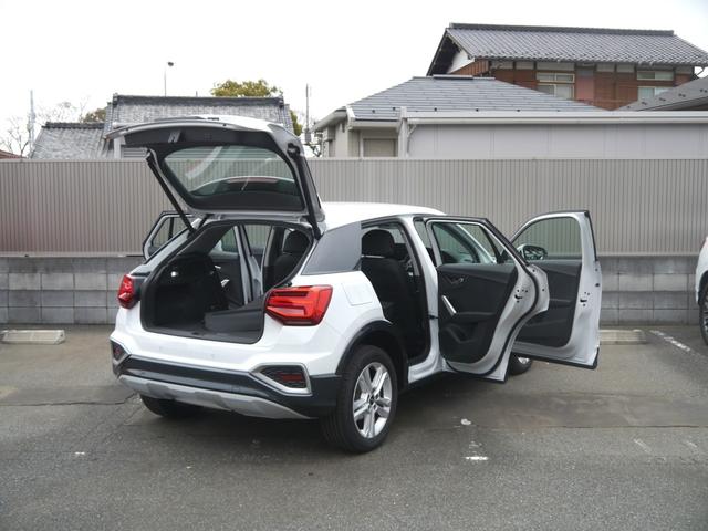 Ｑ２ ３５ＴＤＩクワトロ　アドバンスド　コンビニエンス＆アシスタンス＆テクノロジーパッケージ　認定中古車　　オートマチックテールゲート　　スマートフォンインターフェース　　ワイヤレスチャージング　　ブレードマンハッタングレーメタリック（38枚目）