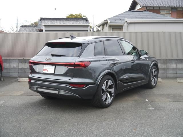 Ｑ６ ｅ－トロン クワトロ　アドバンスド　Ｓラインパッケージ　テクノロジー＆ファンクションパッケージ　認定中古車　　Ｂａｎｇ　＆　Ｏｌｕｆｓｅｎ　３Ｄプレミアムサウンドシステム（１６スピーカー）　　ＡＲヘッドアップディスプレイ　　パーシャルレザー（4枚目）