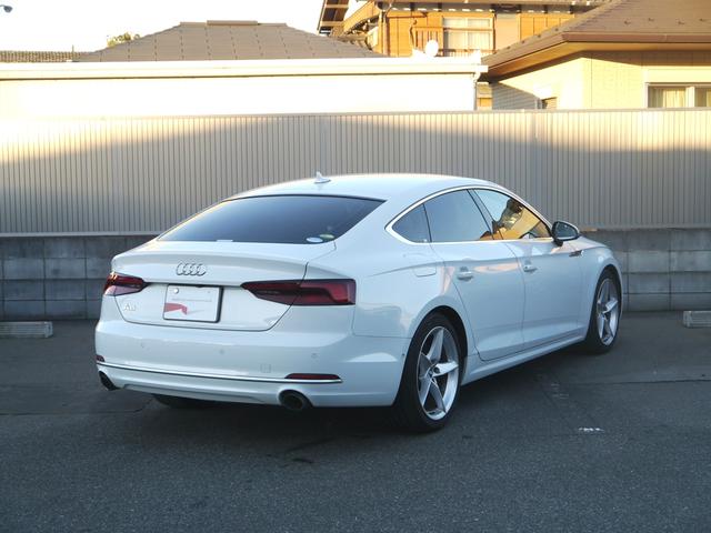 �������ʂ��炨�z���̂��q�l�́A����V�]�����_���z������̒���x�ʂ�𑦍��܁A�X�Ɉ�ڂ̏\���H�����܂��Ē����܂��ƁA����V�]�����_�̔��ΎԐ��X�ܓ�����֐i���\�ƂȂ�܂��B