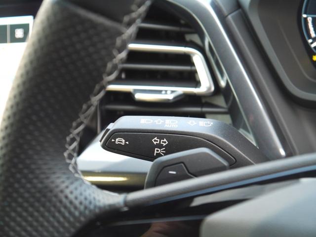 Ｑ４ ｅ－トロン ４５ｅ－トロン　Ｓライン　Ｓ　ｌｉｎｅインテリアプラスパッケージ　認定中古車　パーシャルレザー　　マトリクスＬＥＤヘッドライト／ダイナミッターンインディケーター　　パノラマサンルーフ　　マルチカラーアンビエントライティング（15枚目）