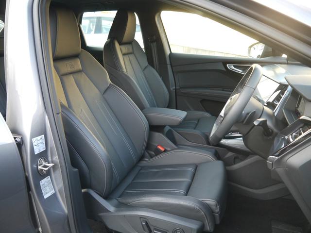 Ｑ４ ｅ－トロン ４５ｅ－トロン　Ｓライン　Ｓ　ｌｉｎｅインテリアプラスパッケージ　認定中古車　パーシャルレザー　　マトリクスＬＥＤヘッドライト／ダイナミッターンインディケーター　　パノラマサンルーフ　　マルチカラーアンビエントライティング（17枚目）