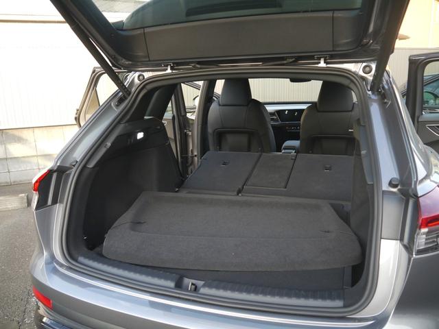 Ｑ４ ｅ－トロン ４５ｅ－トロン　Ｓライン　Ｓ　ｌｉｎｅインテリアプラスパッケージ　認定中古車　パーシャルレザー　　マトリクスＬＥＤヘッドライト／ダイナミッターンインディケーター　　パノラマサンルーフ　　マルチカラーアンビエントライティング（22枚目）