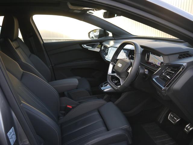 Ｑ４ ｅ－トロン ４５ｅ－トロン　Ｓライン　Ｓ　ｌｉｎｅインテリアプラスパッケージ　認定中古車　パーシャルレザー　　マトリクスＬＥＤヘッドライト／ダイナミッターンインディケーター　　パノラマサンルーフ　　マルチカラーアンビエントライティング（44枚目）