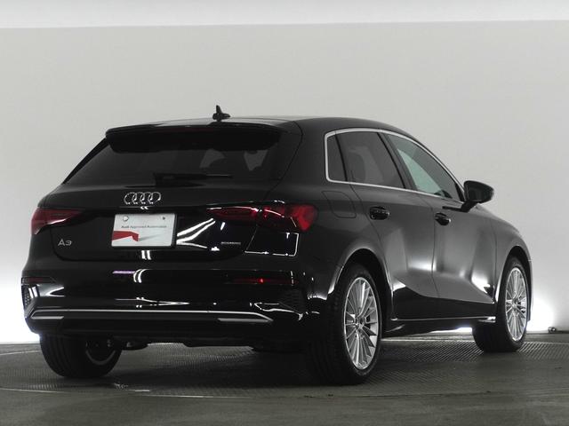 �������ʂ��炨�z���̂��q�l�́A����V�]�����_���z������̒���x�ʂ�𑦍��܁A�X�Ɉ�ڂ̏\���H�����܂��Ē����܂��ƁA����V�]�����_�̔��ΎԐ��X�ܓ�����֐i���\�ƂȂ�܂��B