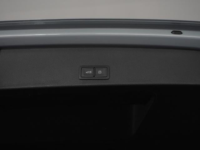 �A�E�f�B�F�蒆�ÎԂ͂P�N�ԁA���s�����������̔F�蒆�Îԕۏ؂������ŕt�т���܂��B