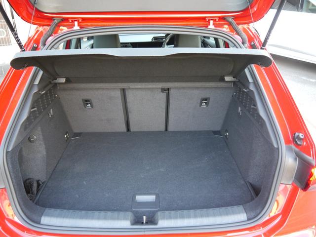 �A�E�f�B�F�蒆�ÎԂ̉����ۏؐ��x�͂��q�l�̂���]�ɂ��A�L���ɂĈ�N�ԉ������邱�Ƃ��\�ł��B�@�A�E�f�B�̈��S�ȃJ�[���C�t�����񑩂��܂��B�@�@�������ȂǏڍׂ͔̔��X�ɂ��₢���킹���������B