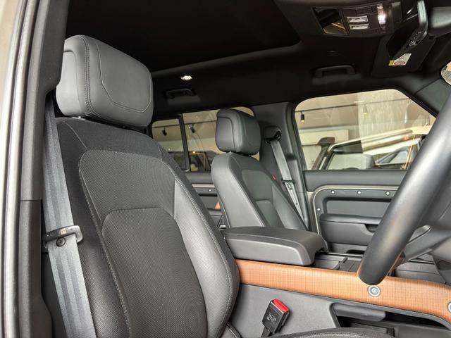 ディフェンダー 110アーバナイト’22 ディーゼルターボ 4WD 60台限定 特別仕様車(16枚目)