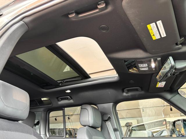 ディフェンダー 110アーバナイト’22 ディーゼルターボ 4WD 60台限定 特別仕様車(29枚目)