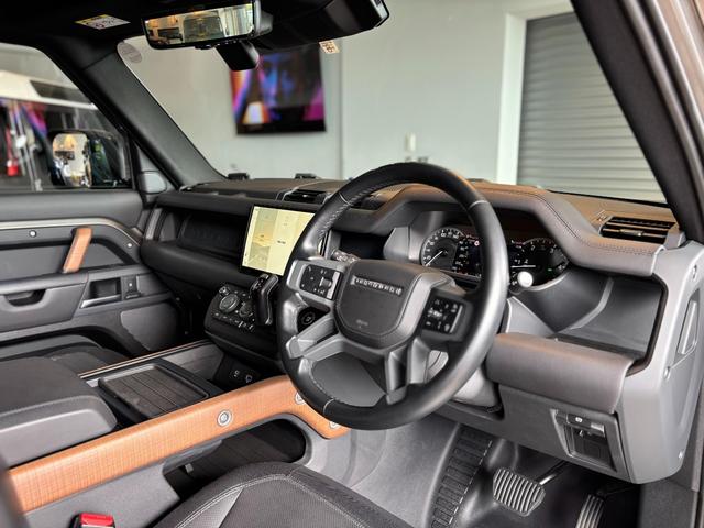 ディフェンダー 110アーバナイト’22 ディーゼルターボ 4WD 60台限定 特別仕様車(30枚目)