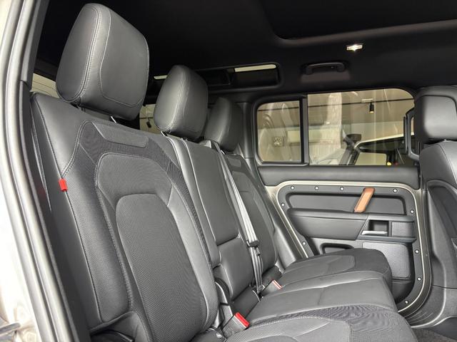 ディフェンダー 110アーバナイト’22 ディーゼルターボ 4WD 60台限定 特別仕様車(46枚目)