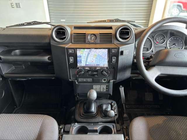 ディフェンダー 110 TDCi 6MT リフトアップ(19枚目)