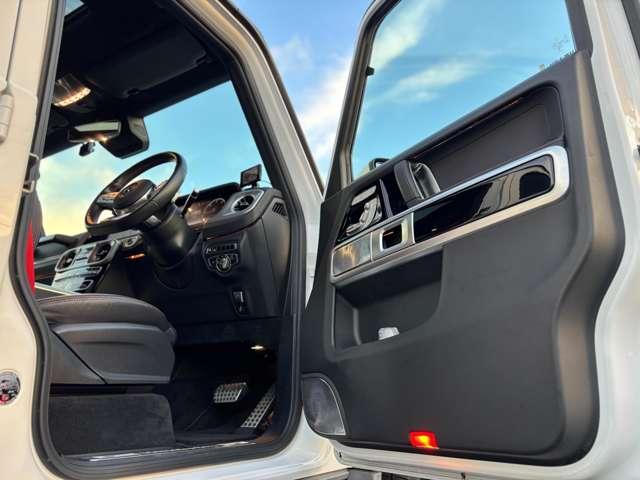 Gクラス G350d AMGライン ディーゼルターボ 4WD ラグジュアリーパッケージ(14枚目)