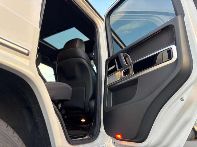 Gクラス G350d AMGライン ディーゼルターボ 4WD ラグジュアリーパッケージ(17枚目)