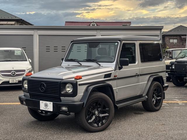 Gクラス  サテンブラックツートン V6エンジン (ブリリアントシルバー×サテンブラック)(3枚目)