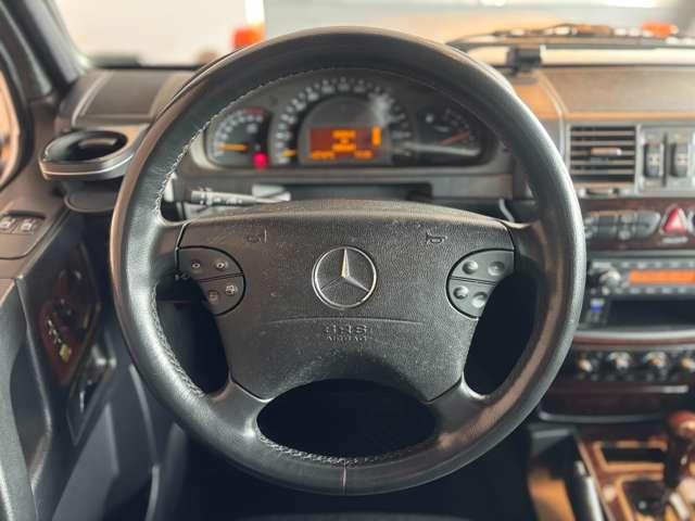 Gクラス  サテンブラックツートン V6エンジン (ブリリアントシルバー×サテンブラック)(29枚目)