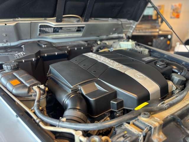 Gクラス  サテンブラックツートン V6エンジン (ブリリアントシルバー×サテンブラック)(40枚目)