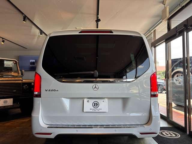 Vクラス V220 d スポーツ ロング ディーゼルターボ パノラミックスライディングルーフ carrozzeriaヘッドレストモニター(5枚目)