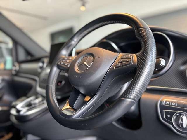 Vクラス V220 d スポーツ ロング ディーゼルターボ パノラミックスライディングルーフ carrozzeriaヘッドレストモニター(25枚目)