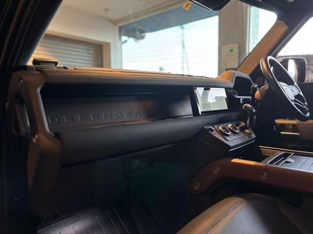 ディフェンダー 110X-ダイナミックSE D300 ダブルオーブラックエディション 特別仕様車(11枚目)