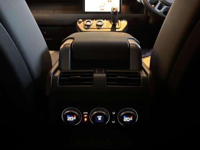 ディフェンダー 110X-ダイナミックSE D300 ダブルオーブラックエディション 特別仕様車(22枚目)