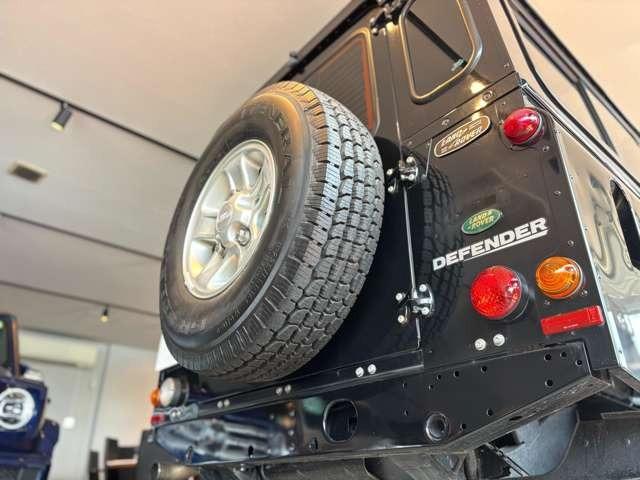ディフェンダー 110SE 2.4TDCi 左ハンドル  純正アルミホイール シートヒーター(フロント) パワーウインドウ(フロント) カロッツェリアRL720 バックカメラ ETC 取説 記録簿 スペアキー(10枚目)
