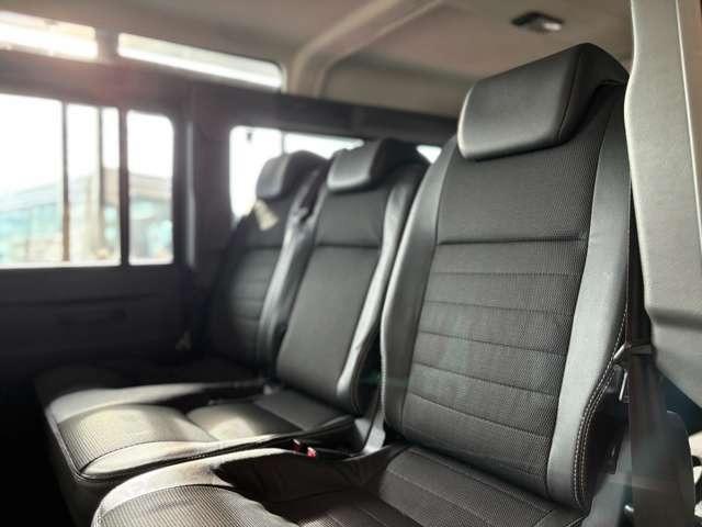 ディフェンダー 110SE 2.4TDCi 左ハンドル  純正アルミホイール シートヒーター(フロント) パワーウインドウ(フロント) カロッツェリアRL720 バックカメラ ETC 取説 記録簿 スペアキー(17枚目)