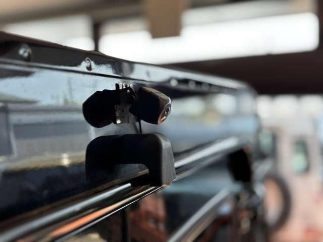 ディフェンダー 110SE 2.4TDCi 左ハンドル  純正アルミホイール シートヒーター(フロント) パワーウインドウ(フロント) カロッツェリアRL720 バックカメラ ETC 取説 記録簿 スペアキー(31枚目)