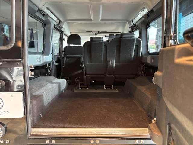 ディフェンダー 110SE 2.4TDCi 左ハンドル  純正アルミホイール シートヒーター(フロント) パワーウインドウ(フロント) カロッツェリアRL720 バックカメラ ETC 取説 記録簿 スペアキー(36枚目)
