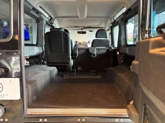 ディフェンダー 110SE 2.4TDCi 左ハンドル  純正アルミホイール シートヒーター(フロント) パワーウインドウ(フロント) カロッツェリアRL720 バックカメラ ETC 取説 記録簿 スペアキー(37枚目)