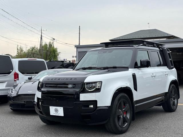 ディフェンダー 110X-ダイナミックHSE D300 ディーゼルターボ 4WD ボンネットブラック塗装 レッドキャリパー リアスムージングパネル(スペアタイヤ&ブラケット有) パノラミックスライディングルーフ 社外液晶ルームミラー 保 取 スペアキー(7枚目)