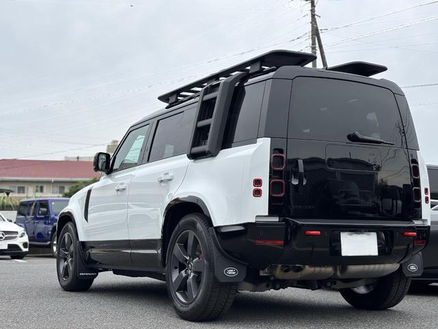 ディフェンダー 110X D300 ディーゼルターボ 4WD 22インチAW「スタイル5098」 レッドキャリパー オレンジリアリカバリーフック スモークドリアライト パノラミックスライディングルーフ インテリアビューミラー(10枚目)