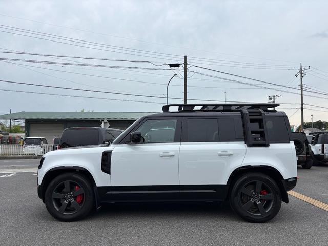 ディフェンダー 110X D300 ディーゼルターボ 4WD 22インチAW「スタイル5098」 レッドキャリパー オレンジリアリカバリーフック スモークドリアライト パノラミックスライディングルーフ インテリアビューミラー(11枚目)