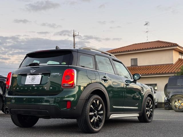 MINI  ノーフォーク エディション 4WD 全国限定300台 Norfolk Edition特別装備 専用ボンネットストライプ&ネームバッジ 特別装備(18インチAWピンスポークブラック)(4枚目)