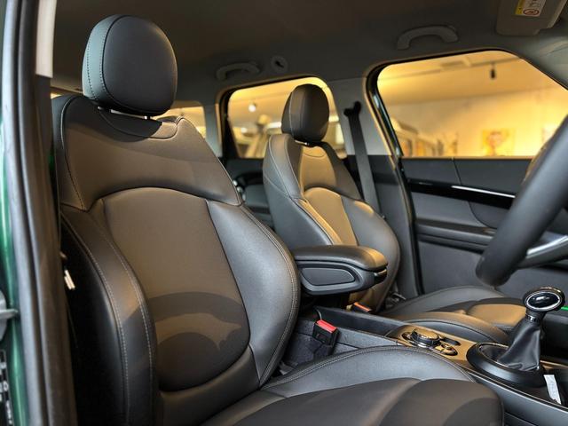 MINI  ノーフォーク エディション 4WD 全国限定300台 Norfolk Edition特別装備 専用ボンネットストライプ&ネームバッジ 特別装備(18インチAWピンスポークブラック)(23枚目)