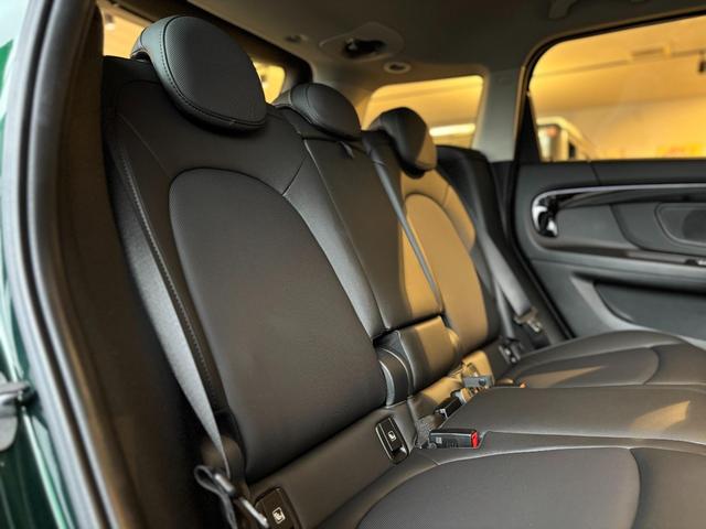 MINI  ノーフォーク エディション 4WD 全国限定300台 Norfolk Edition特別装備 専用ボンネットストライプ&ネームバッジ 特別装備(18インチAWピンスポークブラック)(27枚目)