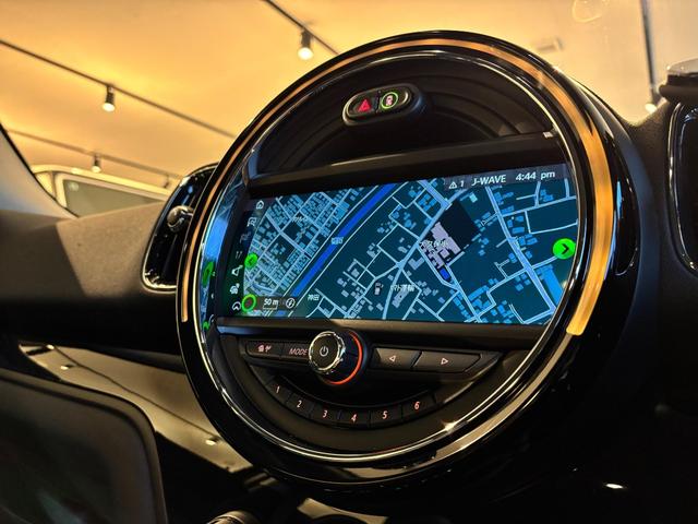 MINI  ノーフォーク エディション 4WD 全国限定300台 Norfolk Edition特別装備 専用ボンネットストライプ&ネームバッジ 特別装備(18インチAWピンスポークブラック)(33枚目)