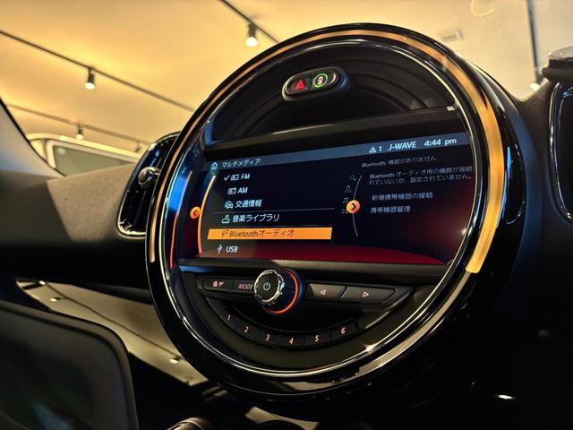 MINI  ノーフォーク エディション 4WD 全国限定300台 Norfolk Edition特別装備 専用ボンネットストライプ&ネームバッジ 特別装備(18インチAWピンスポークブラック)(34枚目)