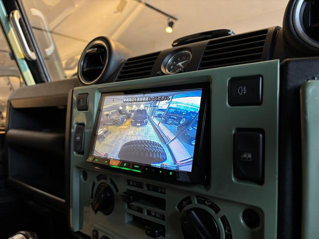 ディフェンダー  110 2.2TDCi Heritage Limited Edition 世界400台限定車 セレブレーションシリーズ 専用カラー「グラスミアグリーン」 ボディ同色ペインテッド16インチホイール(36枚目)